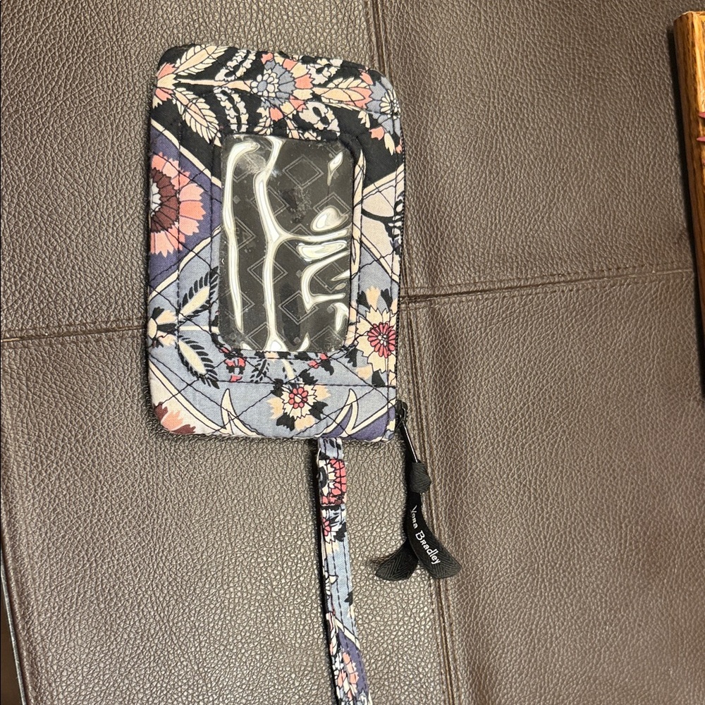 Vera Bradley Floral Pattern Wristlet
BNWT